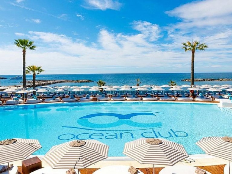 Apartment for Sale in Puerto Banús, Malaga 33