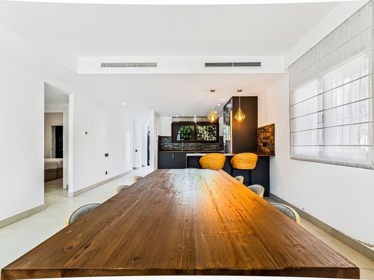 Apartment for Sale in Puerto Banús, Malaga 8
