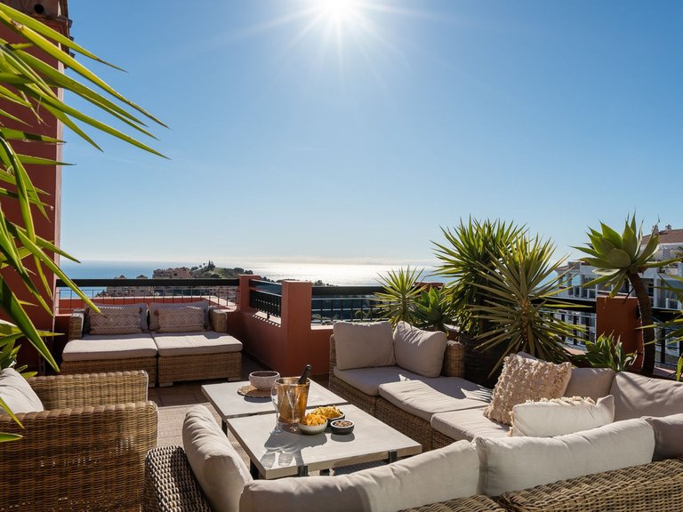 Apartment for Sale in Calahonda, Malaga 1
