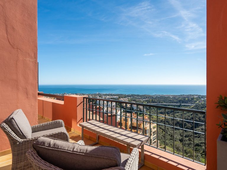 Apartment for Sale in Calahonda, Malaga 17