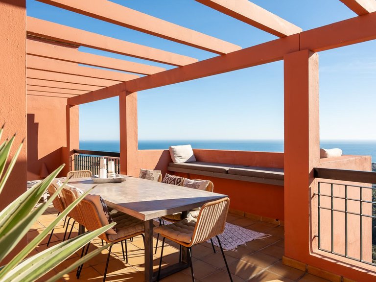 Apartment for Sale in Calahonda, Malaga 3