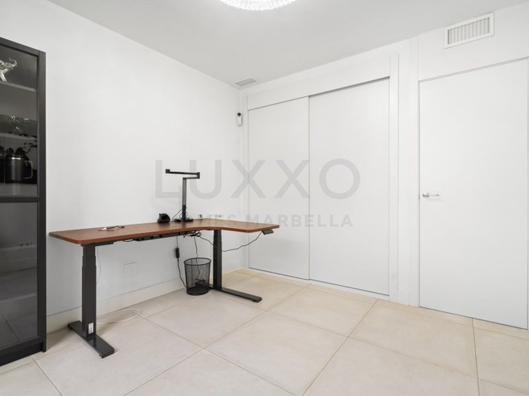 Apartment for Sale in Marbella, Malaga 14