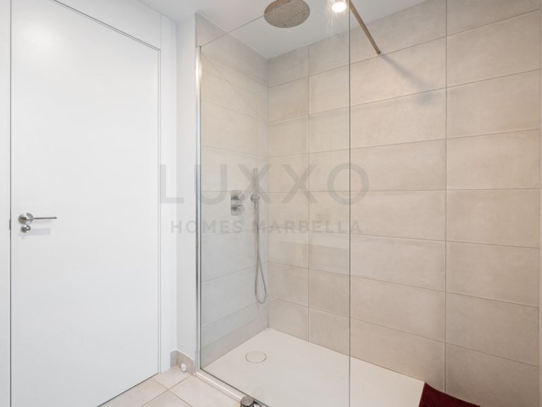 Apartment for Sale in Marbella, Malaga 18