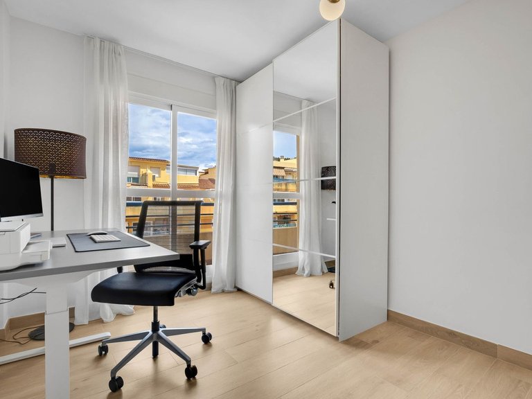 Apartment for Sale in El Pinillo, Malaga 11