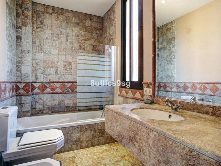 Apartment for Sale in Estepona, Malaga 8