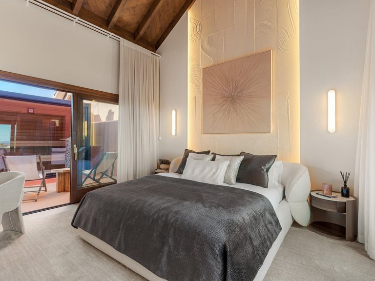 Apartment for Sale in New Golden Mile, Malaga 19
