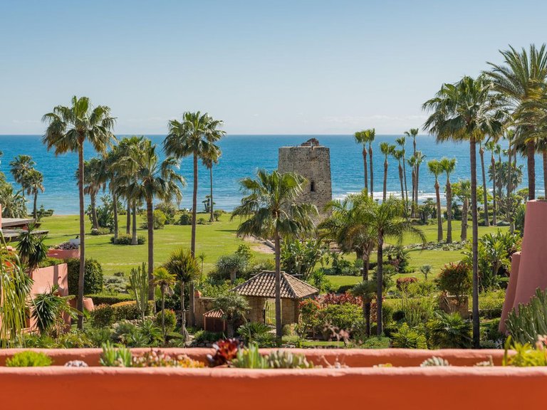 Apartment for Sale in New Golden Mile, Malaga 46