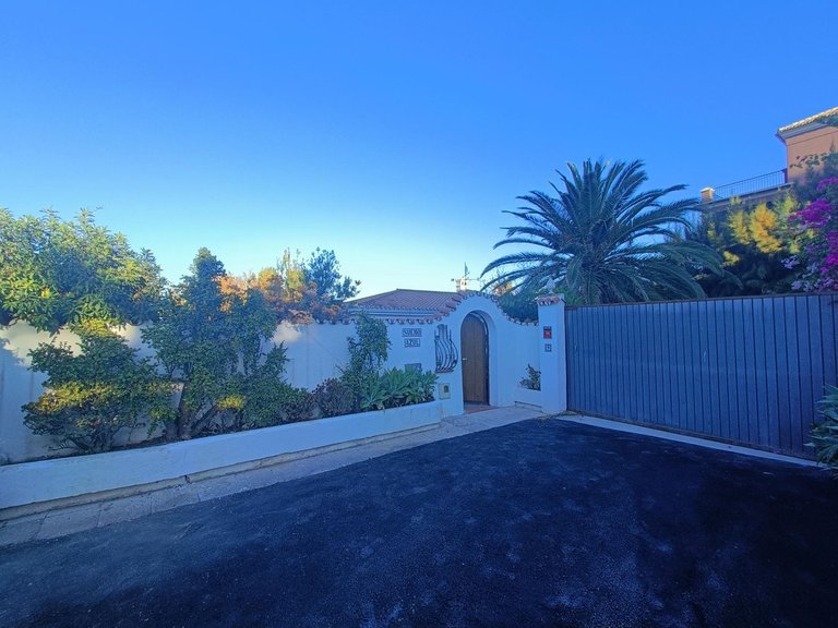 Villa for Sale in Estepona, Malaga 14
