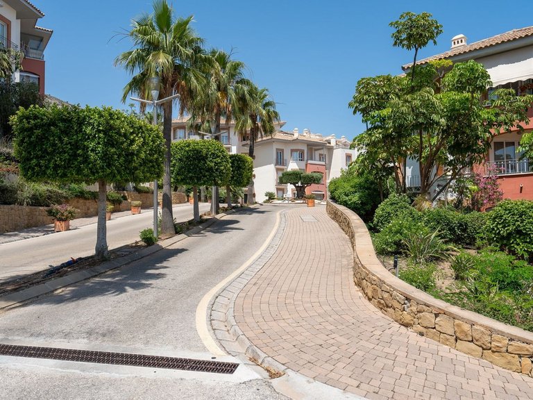 Apartment for Sale in Benalmadena, Malaga 7