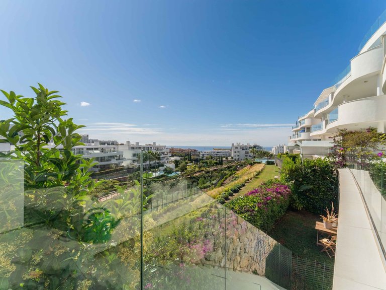 Apartment for Sale in Fuengirola, Malaga 25