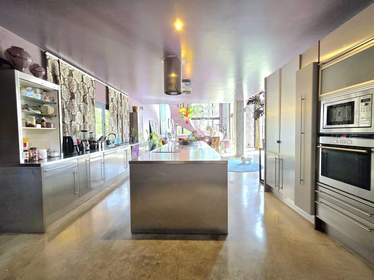 Villa for Sale in El Paraiso, Malaga 22