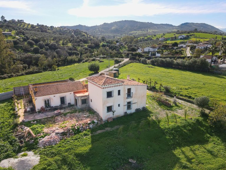 Villa for Sale in Coín, Malaga 12