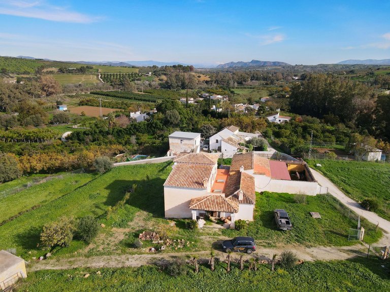 Villa for Sale in Coín, Malaga 4