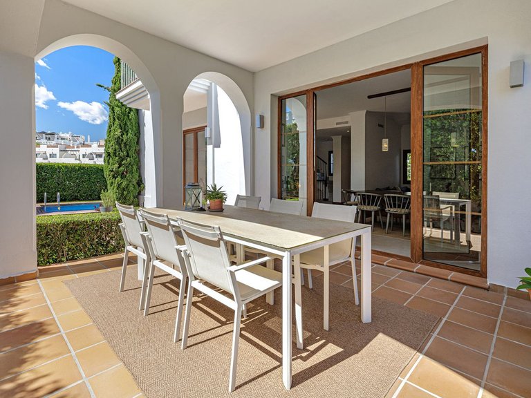 Villa for Sale in Selwo, Malaga 17