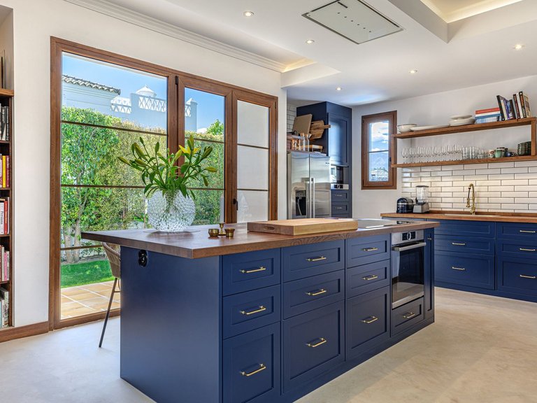 Villa for Sale in Selwo, Malaga 2