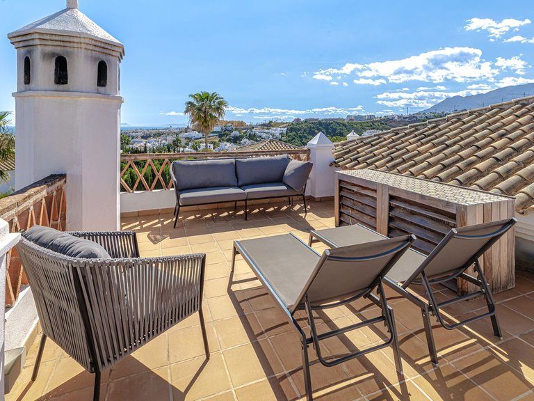 Villa for Sale in Selwo, Malaga 41