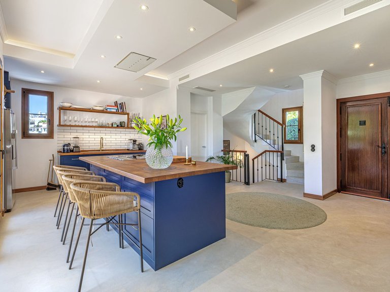 Villa for Sale in Selwo, Malaga 6