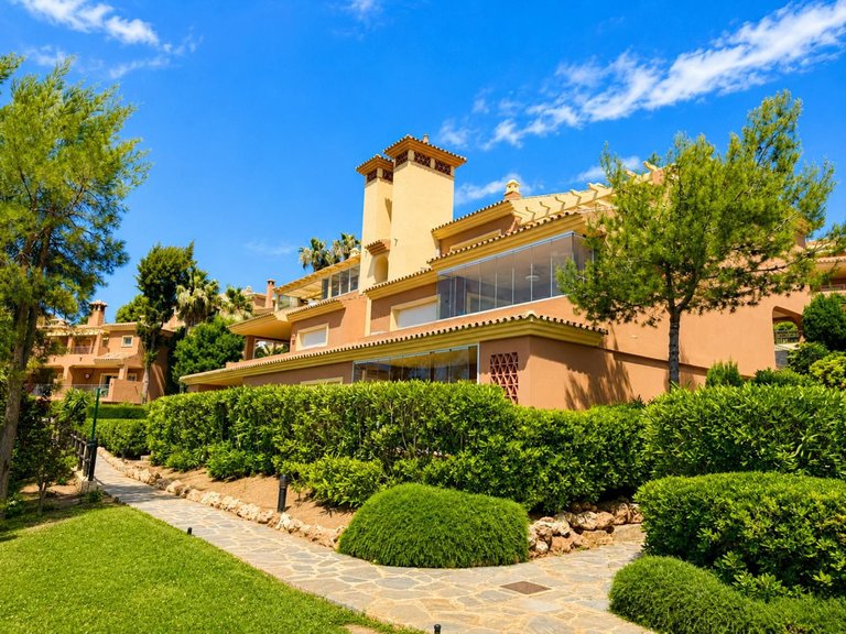 Apartment for Sale in La Mairena, Malaga 21