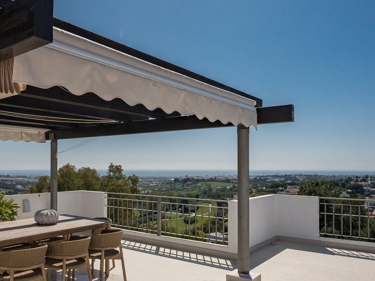 Apartment for Sale in La Quinta, Malaga 1