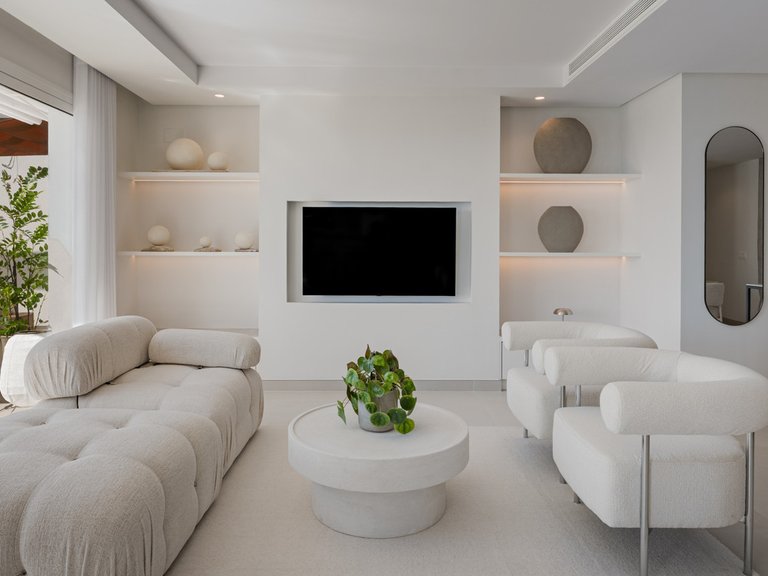 Apartment for Sale in La Quinta, Malaga 2