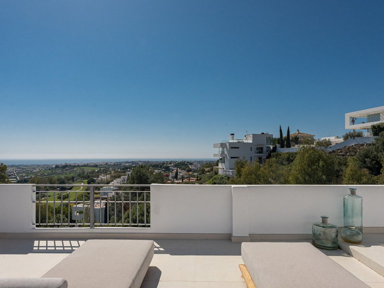 Apartment for Sale in La Quinta, Malaga 44