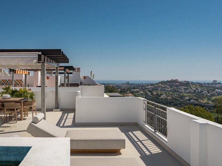 Apartment for Sale in La Quinta, Malaga 54