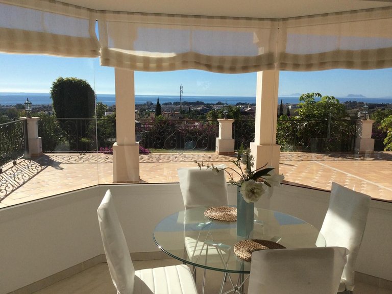 Villa for Sale in Los Flamingos, Malaga 7