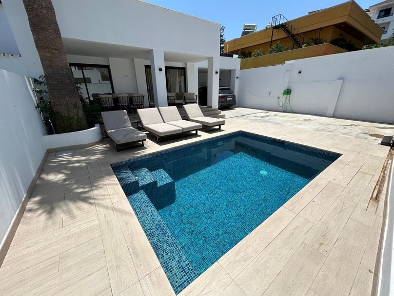 Villa for Sale in Benalmadena Costa, Malaga 23