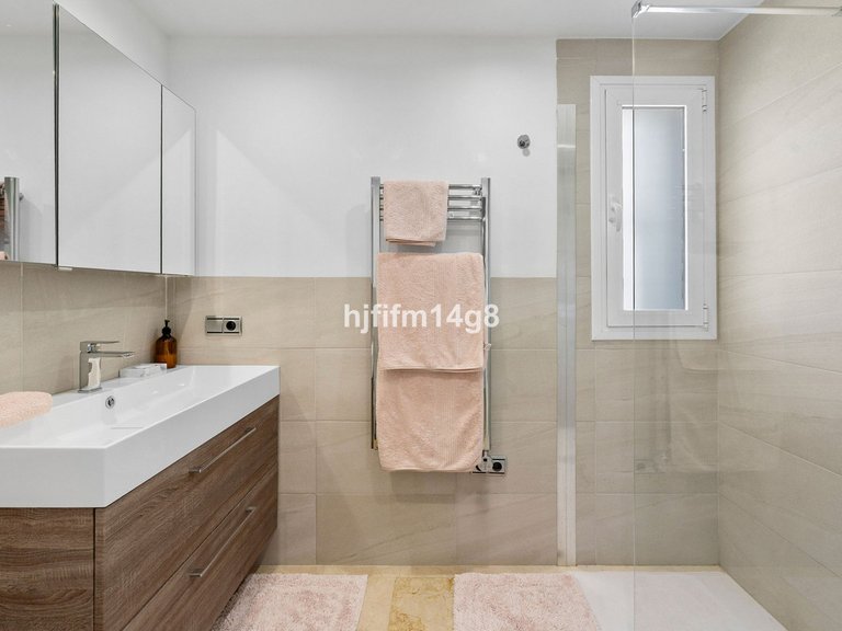 Villa for Sale in Nueva Andalucía, Malaga 19