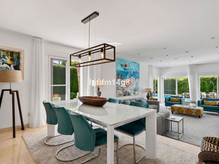 Villa for Sale in Nueva Andalucía, Malaga 5