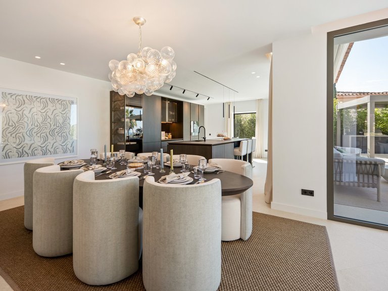 Villa for Sale in Benahavís, Malaga 12