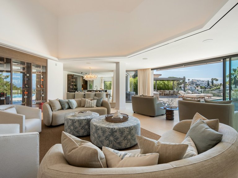 Villa for Sale in Benahavís, Malaga 17