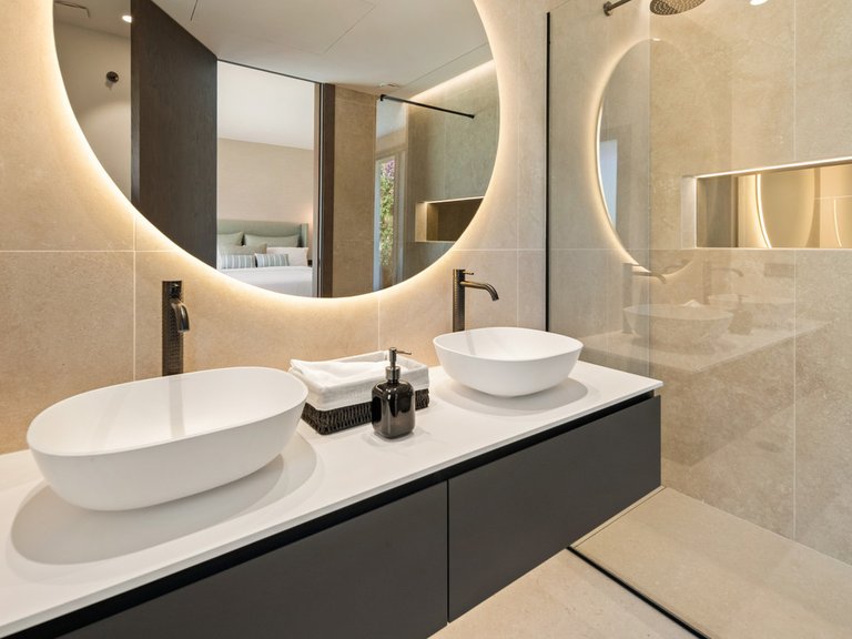 Villa for Sale in Benahavís, Malaga 25