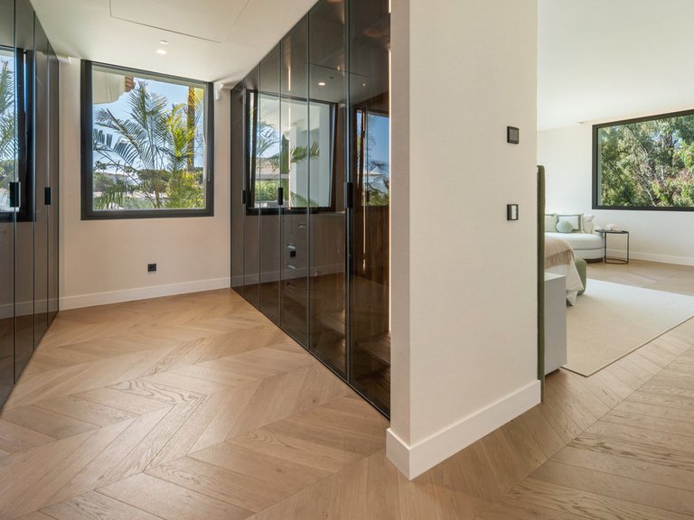 Villa for Sale in Benahavís, Malaga 31
