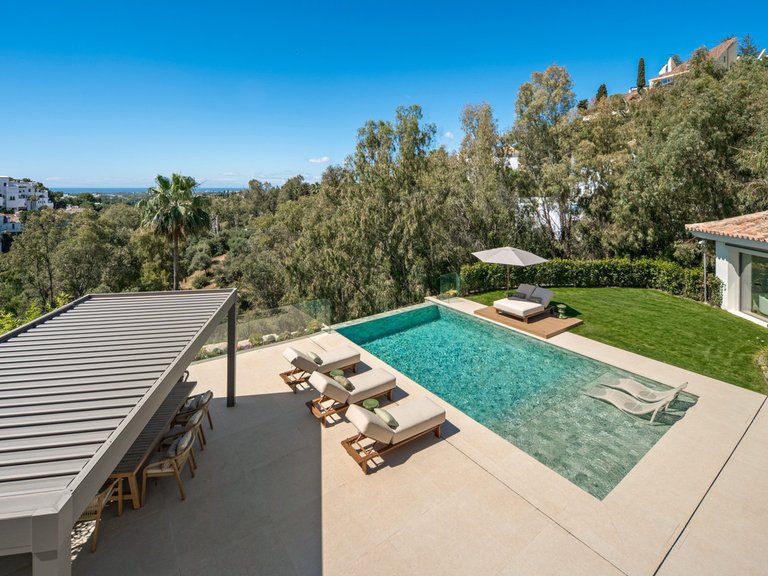 Villa for Sale in Benahavís, Malaga 37