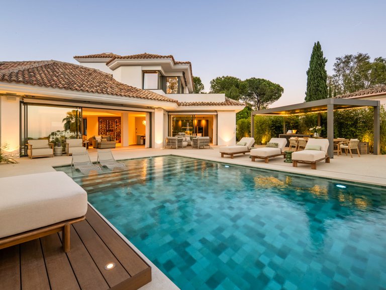 Villa for Sale in Benahavís, Malaga 46