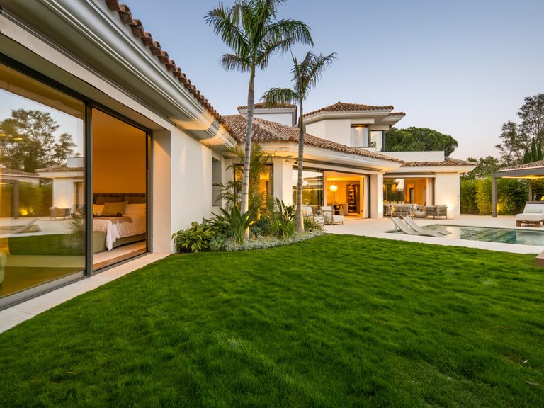 Villa for Sale in Benahavís, Malaga 47