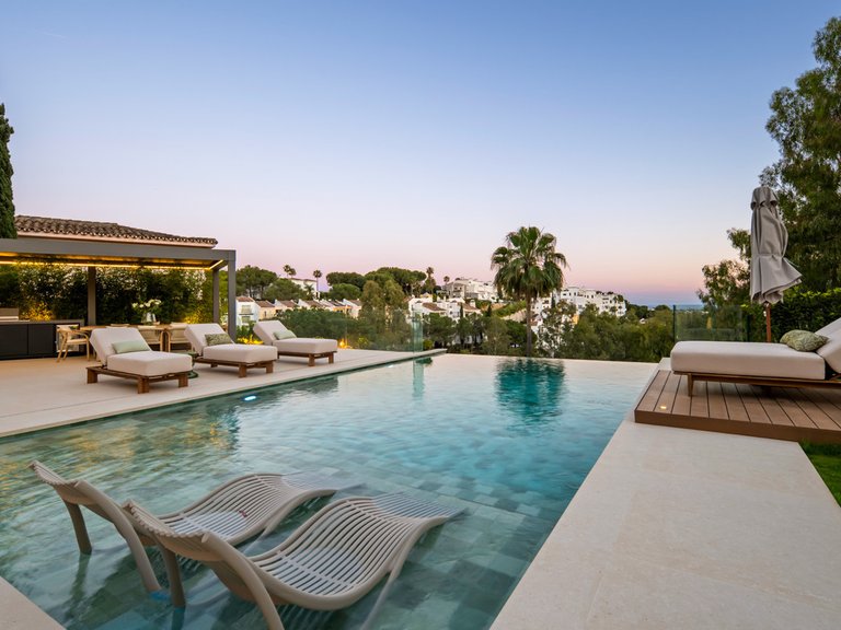 Villa for Sale in Benahavís, Malaga 48