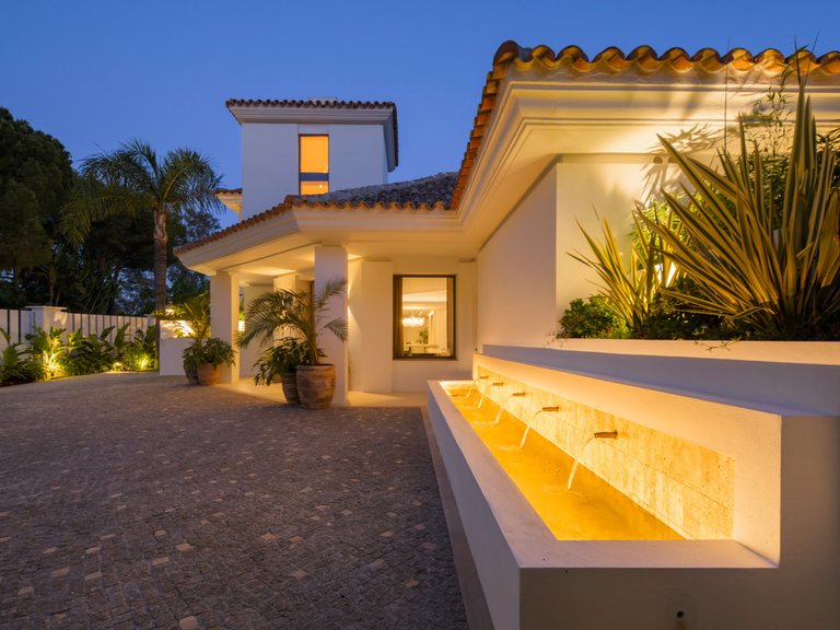 Villa for Sale in Benahavís, Malaga 56