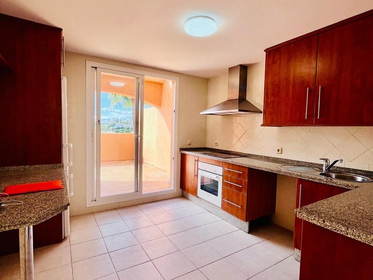 Apartment for Sale in Elviria, Malaga 7