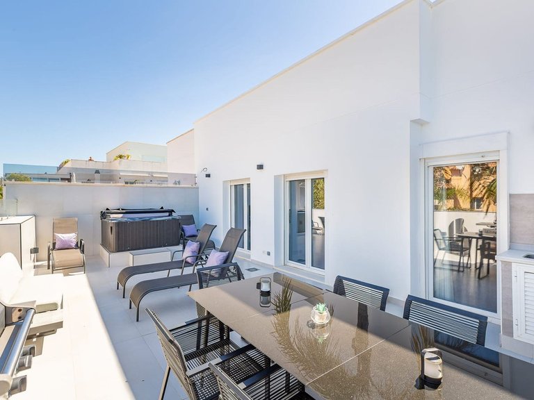 Apartment for Sale in Nueva Andalucía, Malaga 10