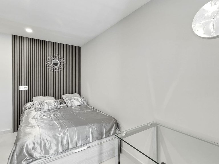 Apartment for Sale in Nueva Andalucía, Malaga 19