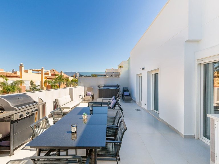 Apartment for Sale in Nueva Andalucía, Malaga 3
