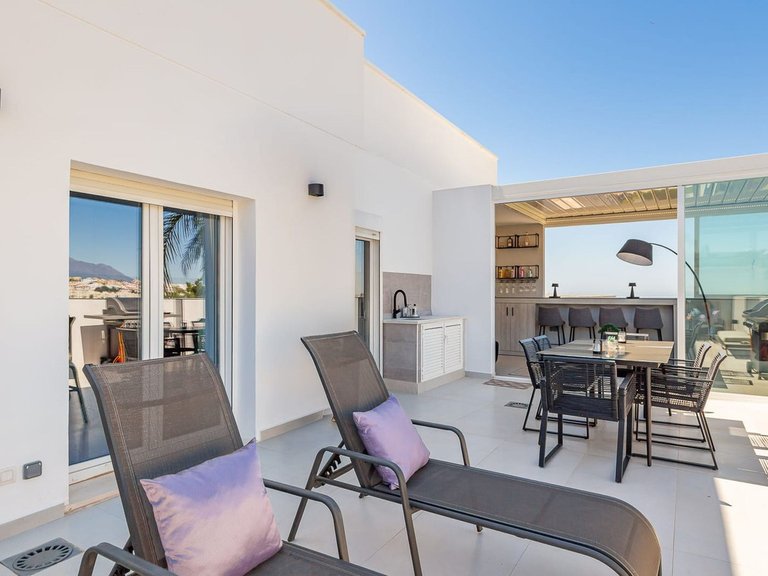 Apartment for Sale in Nueva Andalucía, Malaga 4