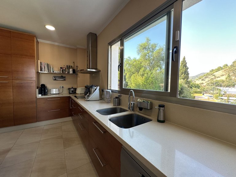 Villa for Sale in Cerrado De Calderón, Malaga 15