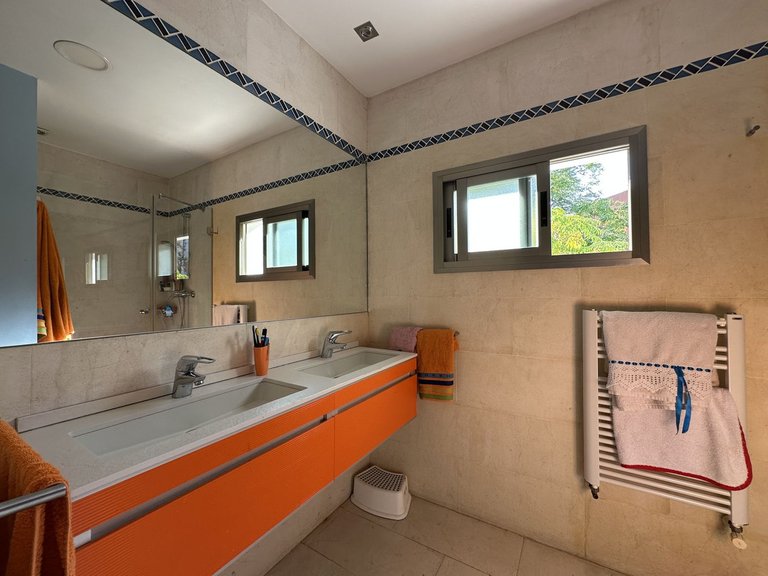 Villa for Sale in Cerrado De Calderón, Malaga 29