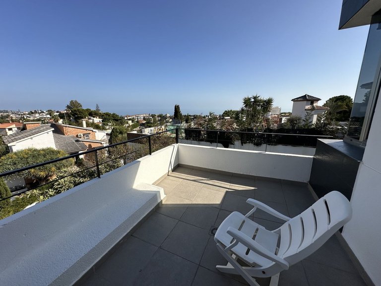 Villa for Sale in Cerrado De Calderón, Malaga 34