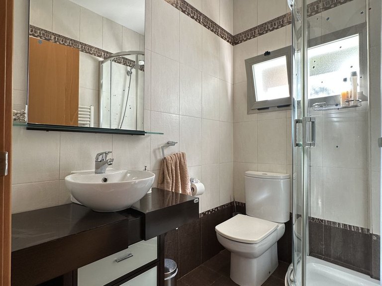 Villa for Sale in Cerrado De Calderón, Malaga 5
