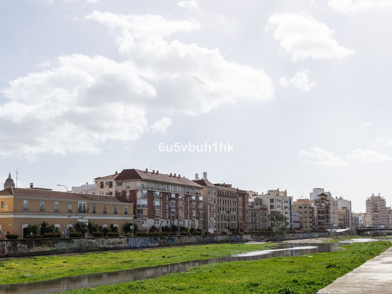 Villa for Sale in Málaga, Malaga 11