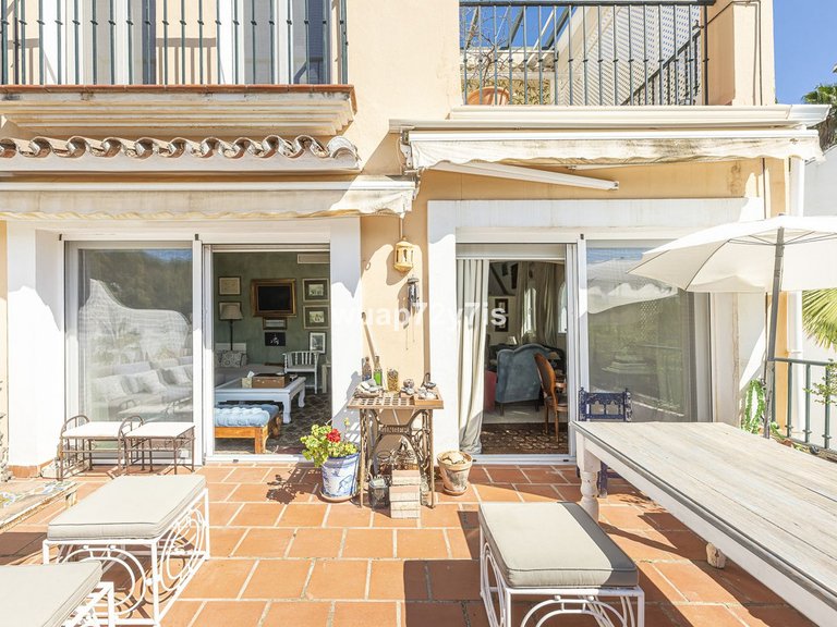 Villa for Sale in La Quinta, Malaga 20